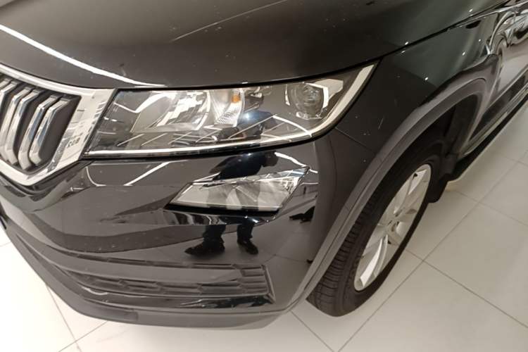 Used Skoda Kodiaq 2019 Restyled TSI330 5-Seater Two-Wheel Drive Comfort Version China VI Standard Left Front Headlight