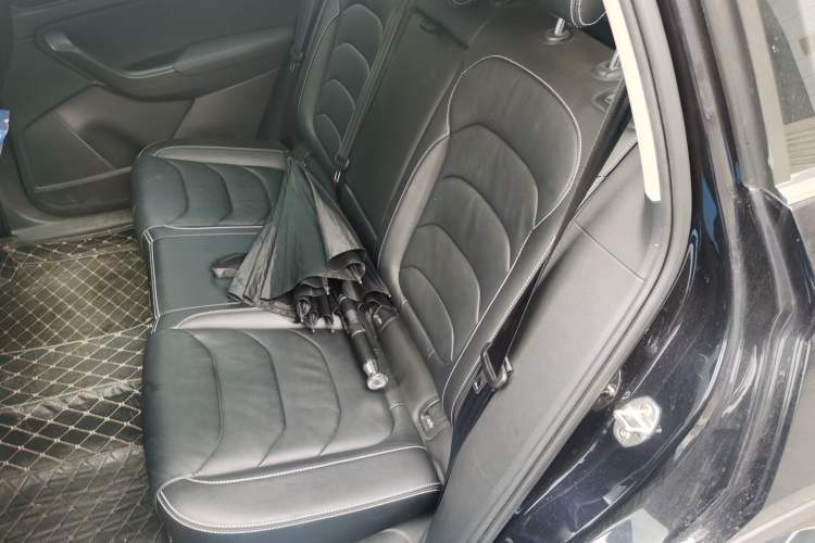 Used Skoda Kodiaq 2019 Facelifted TSI330 5-Seater Two-Wheel-Drive Luxury Enjoyment Edition China VI Standard Left Rear Seat