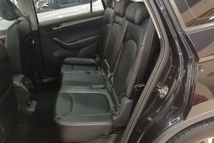 Used Skoda Kodiaq 2019 TSI330 7-Seater Two-Wheel-Drive Comfort Edition China V Standard Left Rear Seat