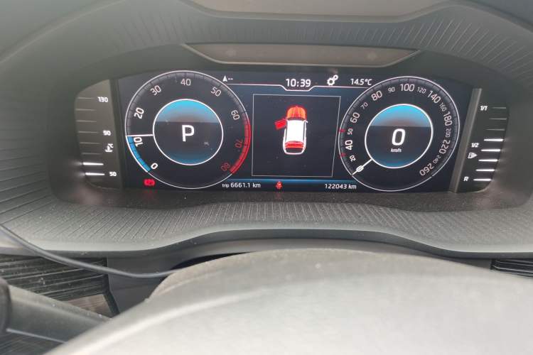Used Skoda Kodiaq 2019 Facelifted TSI330 5-Seater Two-Wheel-Drive Luxury Enjoyment Edition China VI Standard Odometer Close Up