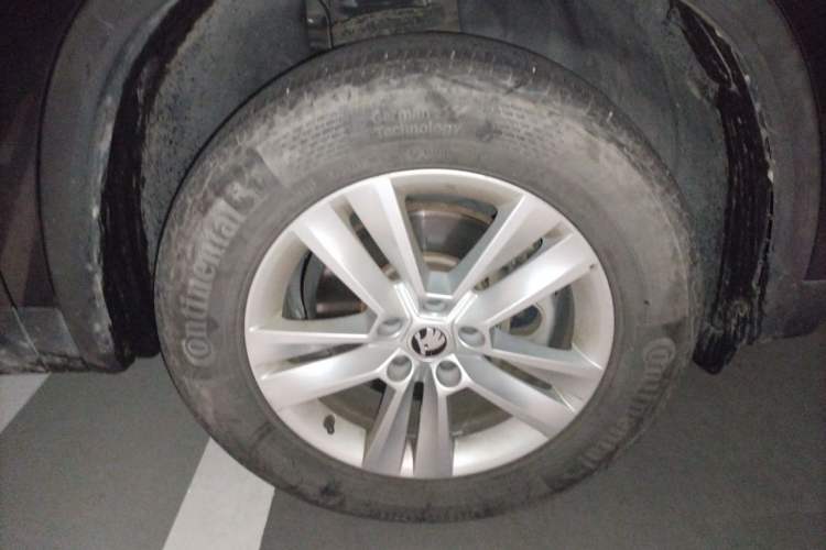Used Skoda Kodiaq 2019 Restyled TSI330 5-Seater Two-Wheel Drive Standard Version China VI Right Front Wheel Hub