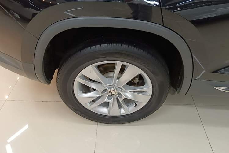 Used Skoda Kodiaq 2019 TSI330 7-Seater Two-Wheel-Drive Comfort Edition China V Standard Right Rear Wheel Hub