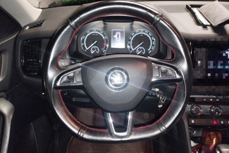 Used Skoda Kodiaq 2019 Restyled TSI330 5-Seater Two-Wheel Drive Standard Version China VI Steering Wheel