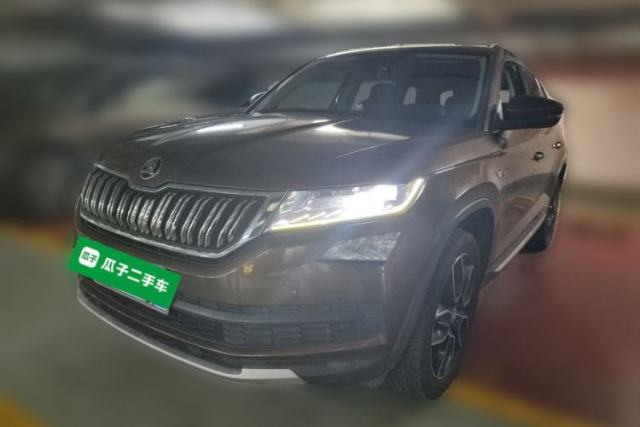 Used Skoda Kodiaq 2019 Facelifted TSI330 7-Seater Two-Wheel-Drive Luxury Enjoyment Edition China VI Standard
