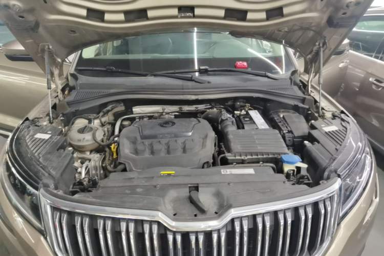 Used Skoda Kodiaq 2019 Facelifted TSI330 5-Seater Two-Wheel-Drive Luxury Enjoyment Edition China VI Standard Engine Bay