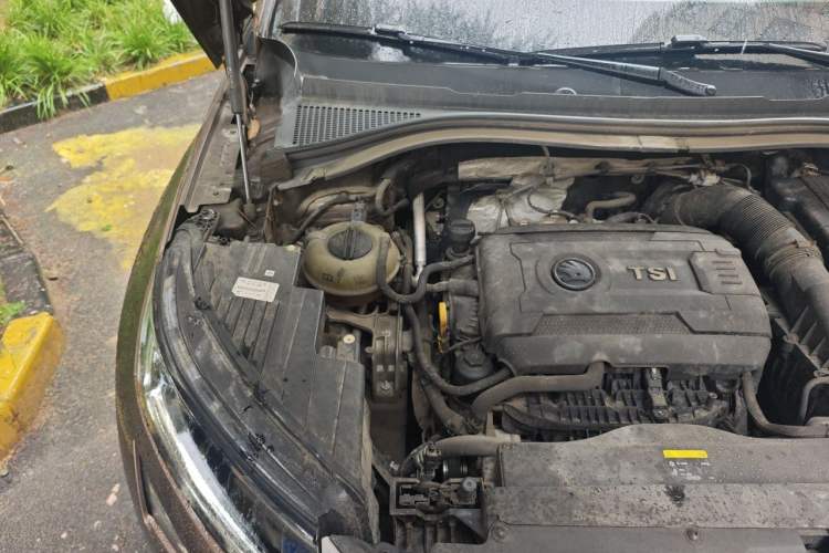 Used Skoda Kodiaq 2019 Updated TSI380 7-Seater All-Wheel-Drive Flagship Version China V Emission Standard Engine Bay Right
