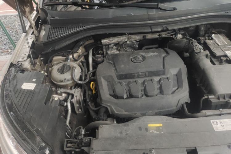 Used Skoda Kodiaq 2019 Facelifted TSI330 7-Seater Two-Wheel-Drive Luxury Enjoyment Edition China VI Standard Engine Bay Right