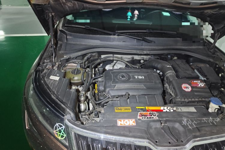 Used Skoda Kodiaq 2019 Facelifted TSI380 7-Seater All-Wheel-Drive Flagship Version China VI Standard Engine Bay Right