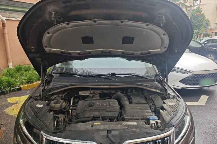Used Skoda Kodiaq 2019 Updated TSI380 7-Seater All-Wheel-Drive Flagship Version China V Emission Standard Engine Bay