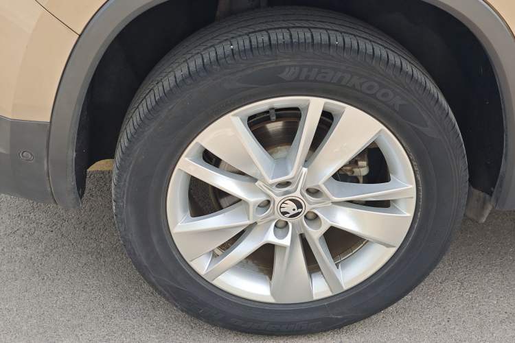 Used Skoda Kodiaq 2019 Facelifted TSI330 5-Seater Two-Wheel-Drive Luxury Enjoyment Edition China VI Standard Exterior 10