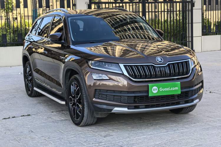 Used Skoda Kodiaq 2019 TSI380 7-Seater Four-Wheel-Drive Flagship Model China V Standard Exterior 2