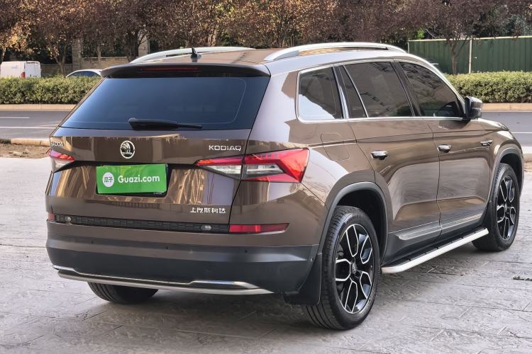 Used Skoda Kodiaq 2019 TSI380 7-Seater Four-Wheel-Drive Flagship Model China V Standard Exterior 3