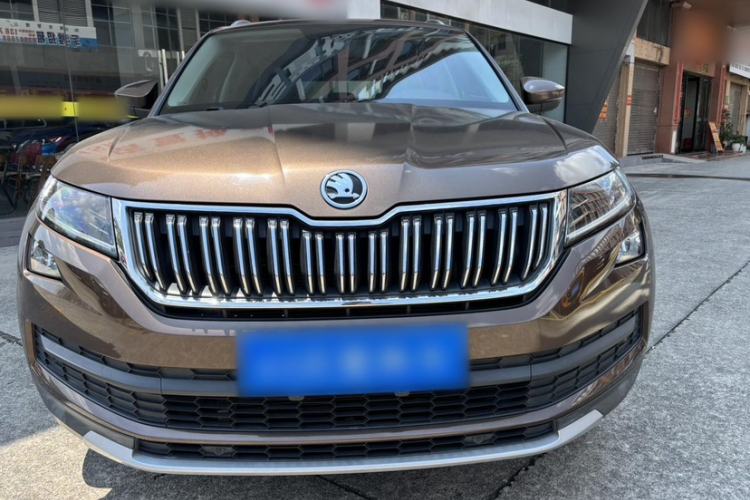 Used Skoda Kodiaq 2019 Facelifted TSI330 7-Seater Two-Wheel-Drive Luxury Enjoyment Edition China VI Standard Exterior 5