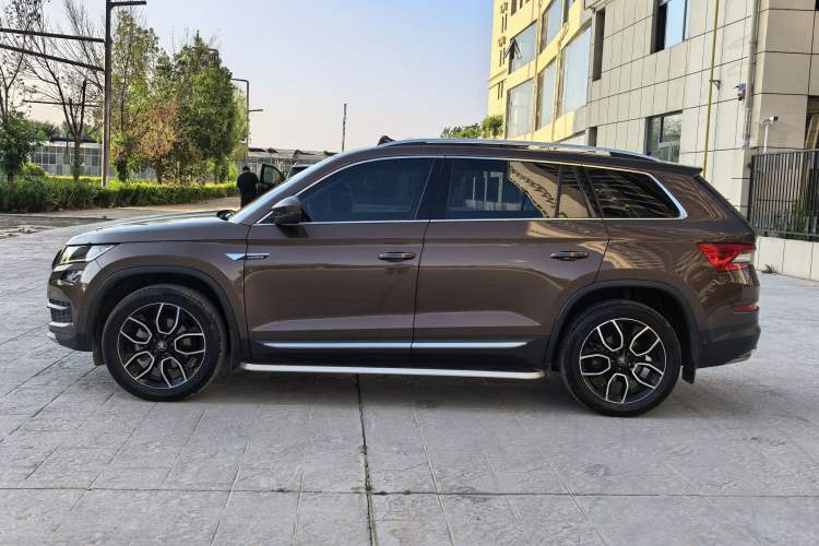 Used Skoda Kodiaq 2019 TSI380 7-Seater Four-Wheel-Drive Flagship Model China V Standard Exterior 6