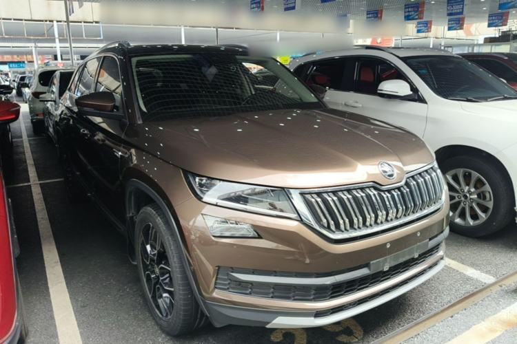 Used Skoda Kodiaq 2019 Facelifted TSI330 7-Seater Two-Wheel-Drive Luxury Enjoyment Edition China VI Standard Front Right 45 Deg
