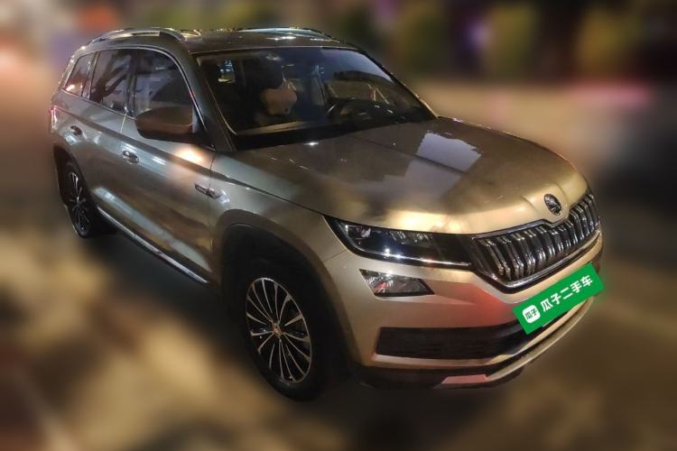 Used Skoda Kodiaq 2019 Facelifted TSI330 7-Seater Two-Wheel-Drive Luxury Enjoyment Edition China VI Standard Front Right 45 Deg