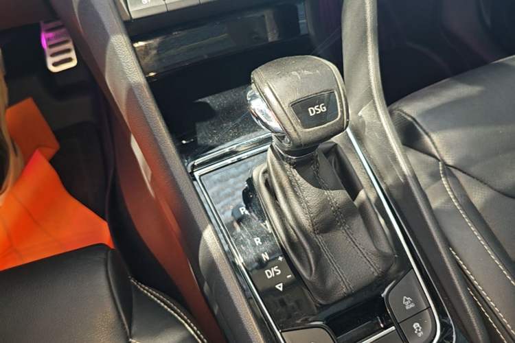 Used Skoda Kodiaq 2019 TSI380 7-Seater Four-Wheel-Drive Flagship Model China V Standard Gear Lever