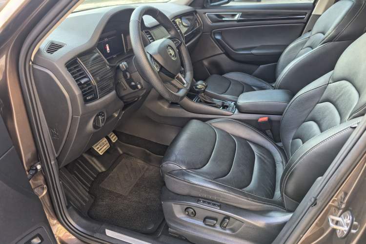 Used Skoda Kodiaq 2019 TSI380 7-Seater Four-Wheel-Drive Flagship Model China V Standard Interior 1