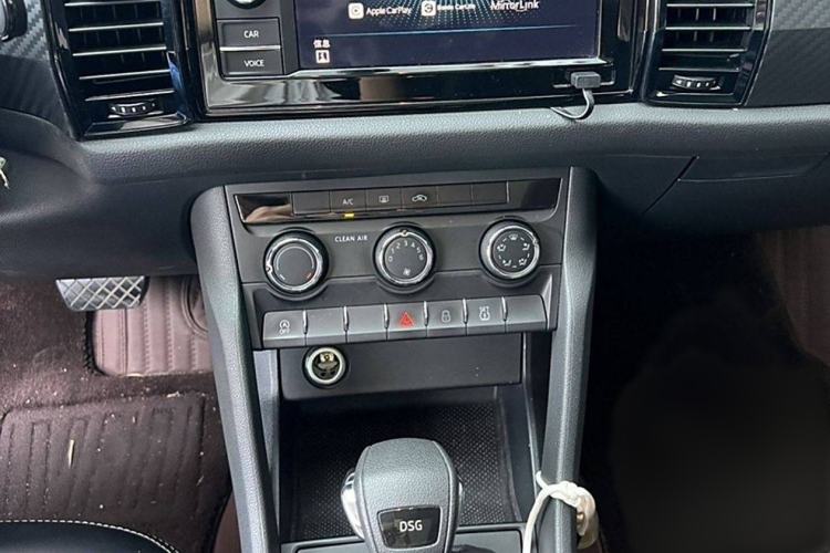 Used Skoda Kodiaq 2019 Restyled TSI330 5-Seater Two-Wheel Drive Standard Version China VI Interior 3