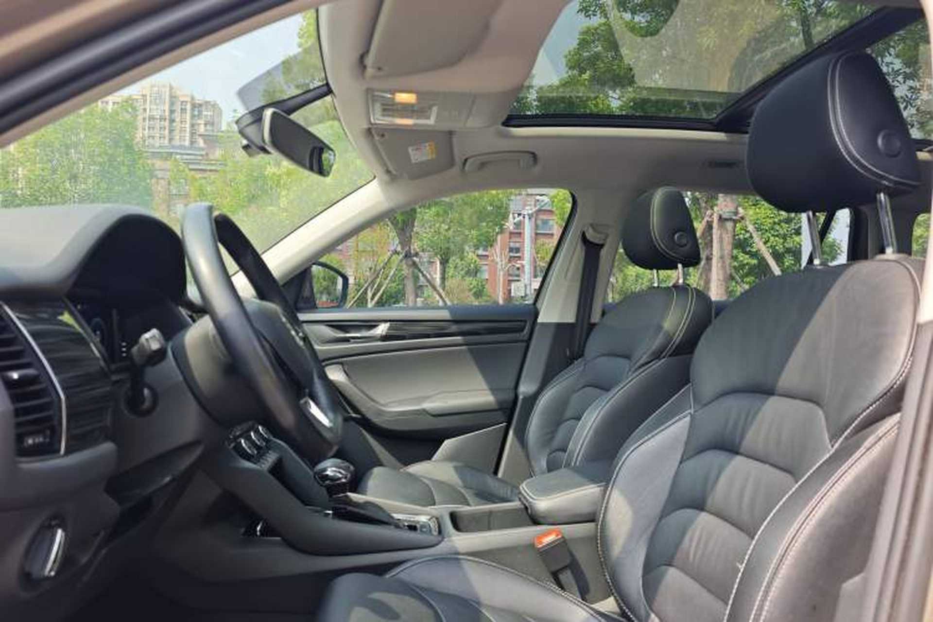 Used Skoda Kodiaq 2019 Facelifted TSI330 5-Seater Two-Wheel-Drive Luxury Enjoyment Edition China VI Standard Interior 5