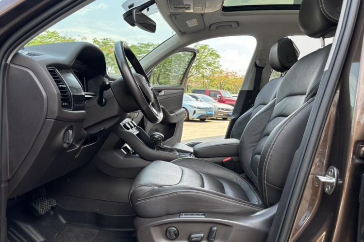 Used Skoda Kodiaq 2019 Facelifted TSI330 7-Seater Two-Wheel-Drive Luxury Enjoyment Edition China VI Standard Interior 6