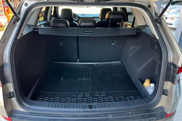 Used Skoda Kodiaq 2019 Restyled TSI330 5-Seater Two-Wheel Drive Standard Version China VI Interior 7