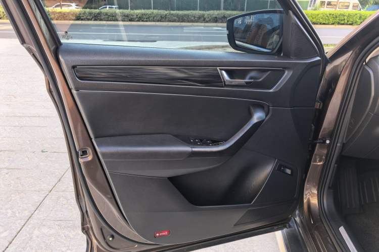 Used Skoda Kodiaq 2019 TSI380 7-Seater Four-Wheel-Drive Flagship Model China V Standard Interior 7