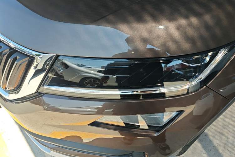 Used Skoda Kodiaq 2019 TSI380 7-Seater Four-Wheel-Drive Flagship Model China V Standard Left Front Headlight