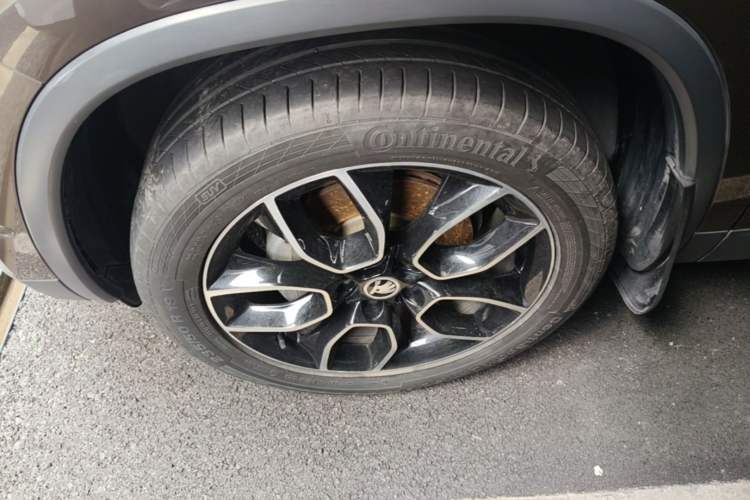 Used Skoda Kodiaq 2019 Facelifted TSI330 7-Seater Two-Wheel-Drive Luxury Enjoyment Edition China VI Standard Left Front Wheel Hub
