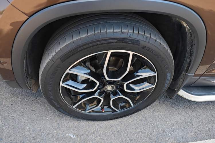 Used Skoda Kodiaq 2019 TSI380 7-Seater Four-Wheel-Drive Flagship Model China V Standard Left Front Wheel Hub