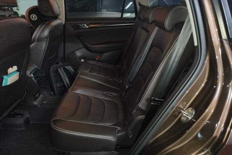 Used Skoda Kodiaq 2019 Facelifted TSI330 7-Seater Two-Wheel-Drive Luxury Enjoyment Edition China VI Standard Left Rear Seat