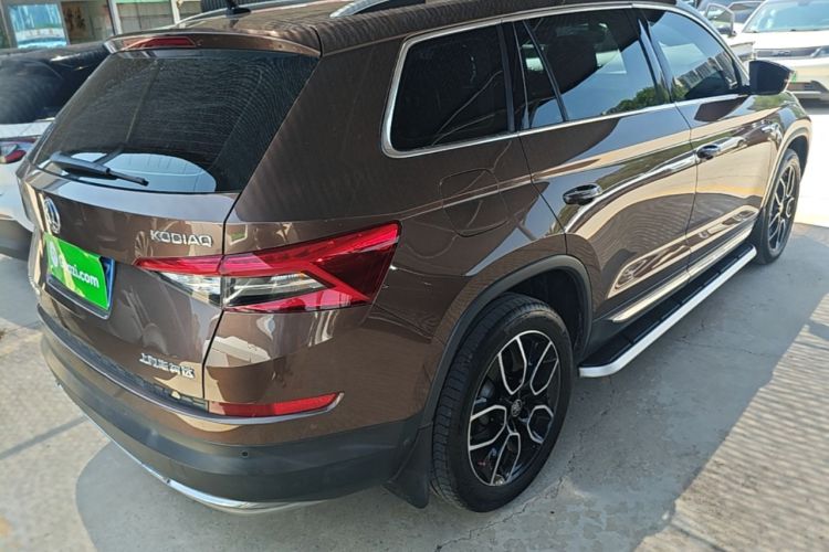 Used Skoda Kodiaq 2019 TSI380 7-Seater Four-Wheel-Drive Flagship Model China V Standard Rear Right 45 Deg