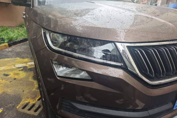 Used Skoda Kodiaq 2019 Updated TSI380 7-Seater All-Wheel-Drive Flagship Version China V Emission Standard Right Front Headlight