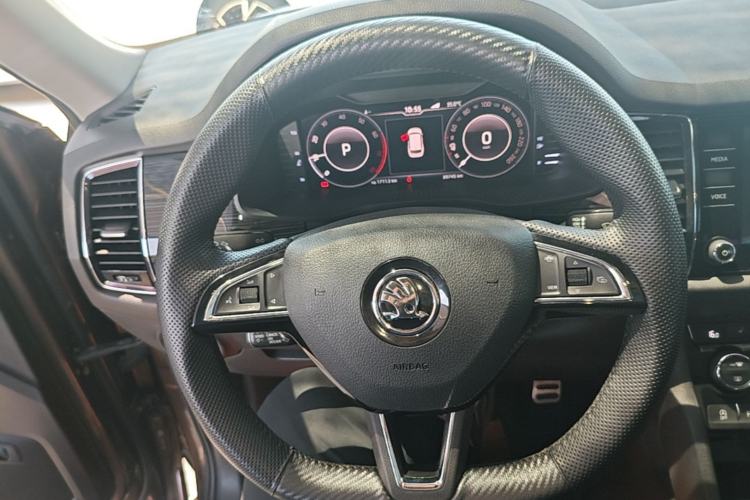 Used Skoda Kodiaq 2019 TSI380 7-Seater Four-Wheel-Drive Flagship Model China V Standard Steering Wheel