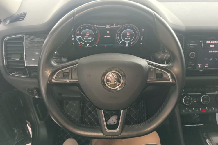 Used Skoda Kodiaq 2019 Facelifted TSI330 7-Seater Two-Wheel-Drive Luxury Enjoyment Edition China VI Standard Steering Wheel