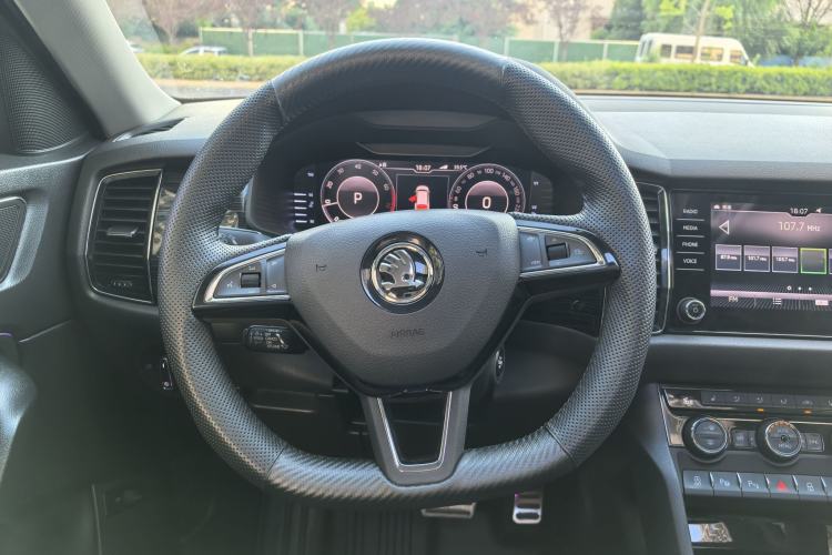 Used Skoda Kodiaq 2019 TSI380 7-Seater Four-Wheel-Drive Flagship Model China V Standard Steering Wheel