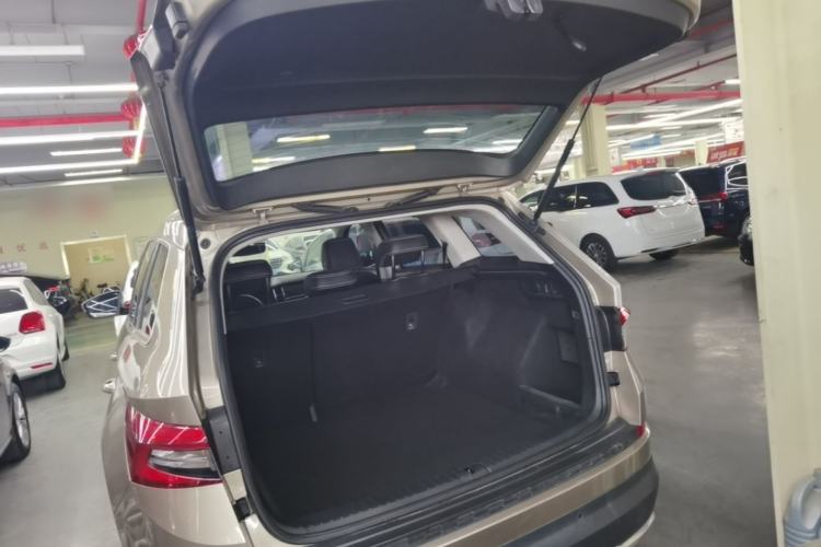 Used Skoda Kodiaq 2019 Facelifted TSI330 5-Seater Two-Wheel-Drive Luxury Enjoyment Edition China VI Standard Trunk
