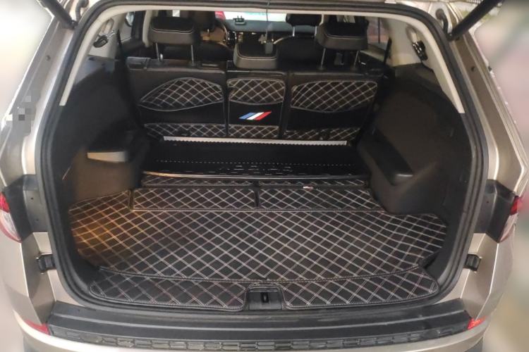 Used Skoda Kodiaq 2019 Facelifted TSI330 7-Seater Two-Wheel-Drive Luxury Enjoyment Edition China VI Standard Trunk
