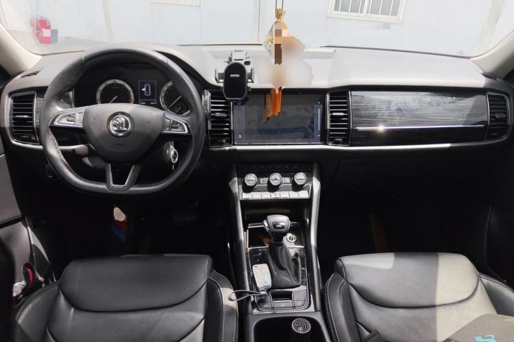Used Skoda Kodiaq 2019 TSI330 5-Seat Two-Wheel Drive Luxury Enjoyment Edition China V Standard Center Console