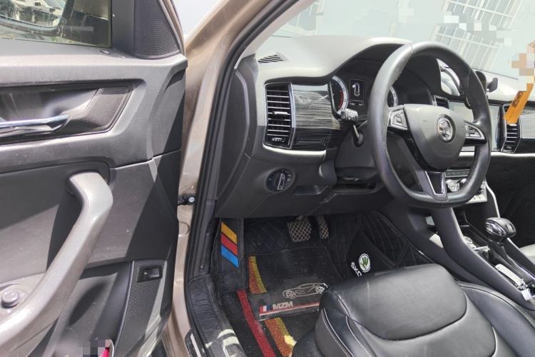 Used Skoda Kodiaq 2019 TSI330 5-Seat Two-Wheel Drive Luxury Enjoyment Edition China V Standard Driver Seat
