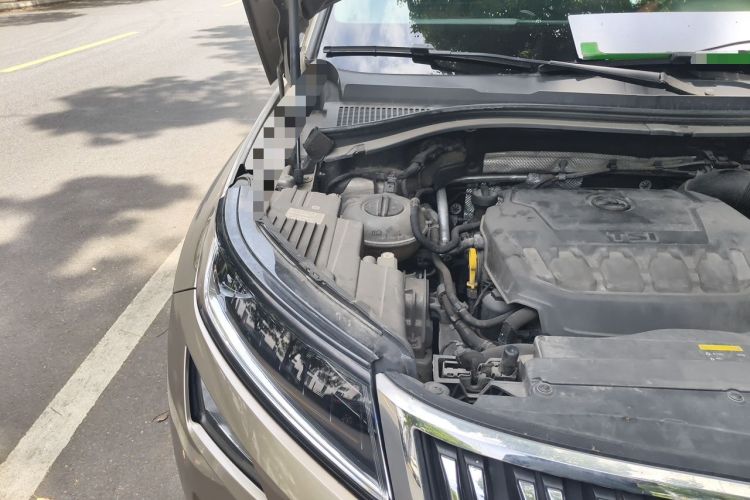 Used Skoda Kodiaq 2019 Facelifted TSI330 7-Seater Two-Wheel-Drive Luxury Enjoyment Edition China VI Standard Engine Bay Right