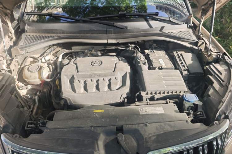 Used Skoda Kodiaq 2019 Restyled TSI330 5-Seater Two-Wheel Drive Comfort Version China VI Standard Engine Bay