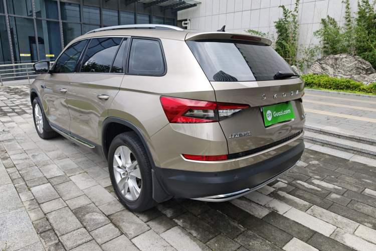 Used Skoda Kodiaq 2019 Facelifted TSI330 5-Seater Two-Wheel-Drive Luxury Enjoyment Edition China VI Standard Exterior 1