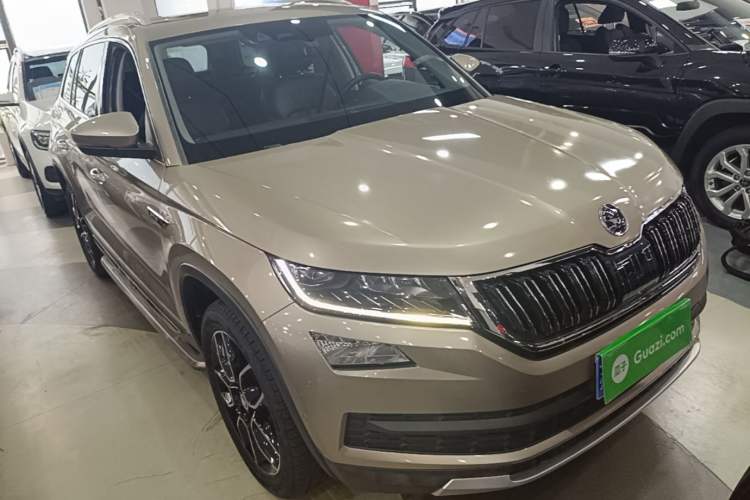 Used Skoda Kodiaq 2019 Facelifted TSI330 5-Seater Two-Wheel-Drive Luxury Enjoyment Edition China VI Standard Exterior 1