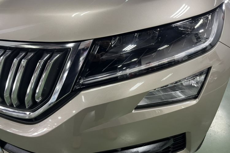 Used Skoda Kodiaq 2019 Facelifted TSI330 5-Seater Two-Wheel-Drive Luxury Enjoyment Edition China VI Standard Exterior 8