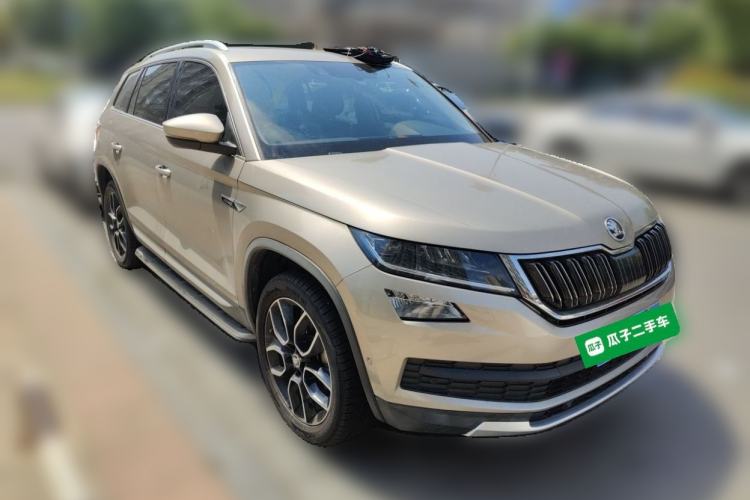 Used Skoda Kodiaq 2019 Facelifted TSI330 5-Seater Two-Wheel-Drive Luxury Enjoyment Edition China VI Standard Front Right 45 Deg