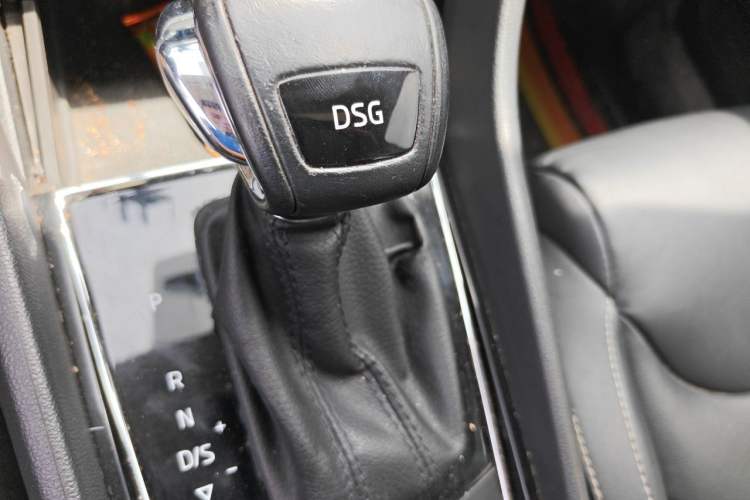 Used Skoda Kodiaq 2019 TSI330 5-Seat Two-Wheel Drive Luxury Enjoyment Edition China V Standard Gear Lever