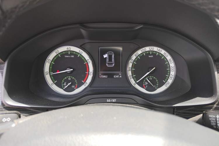 Used Skoda Kodiaq 2019 TSI330 5-Seat Two-Wheel Drive Luxury Enjoyment Edition China V Standard Instrument Cluster