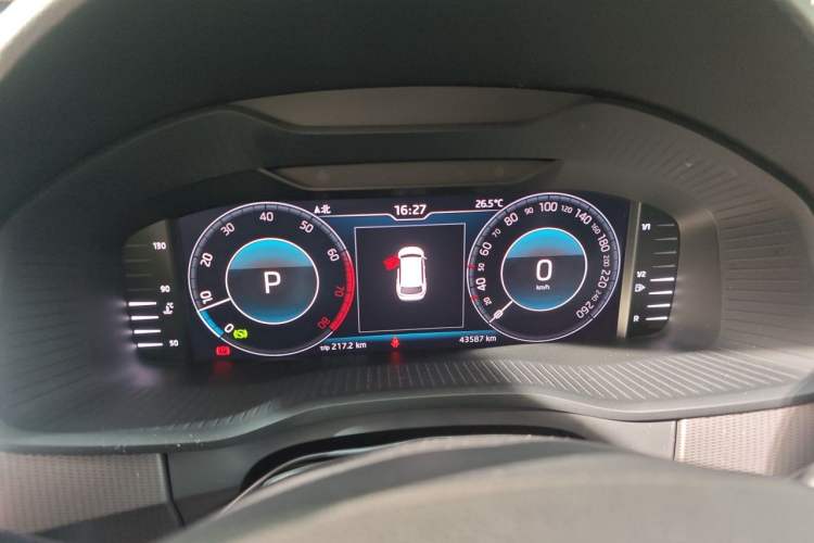 Used Skoda Kodiaq 2019 Restyled TSI330 5-Seater Two-Wheel Drive Comfort Version China VI Standard Instrument Cluster