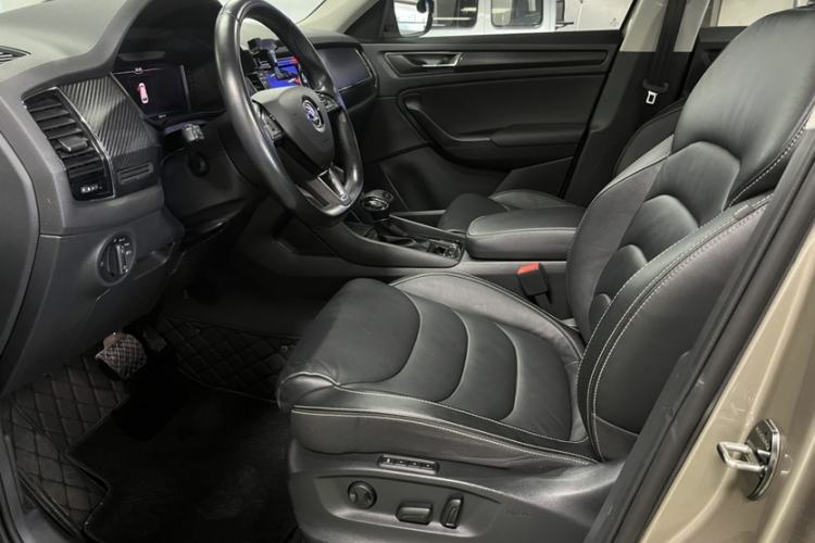 Used Skoda Kodiaq 2019 Facelifted TSI330 5-Seater Two-Wheel-Drive Luxury Enjoyment Edition China VI Standard Interior 2